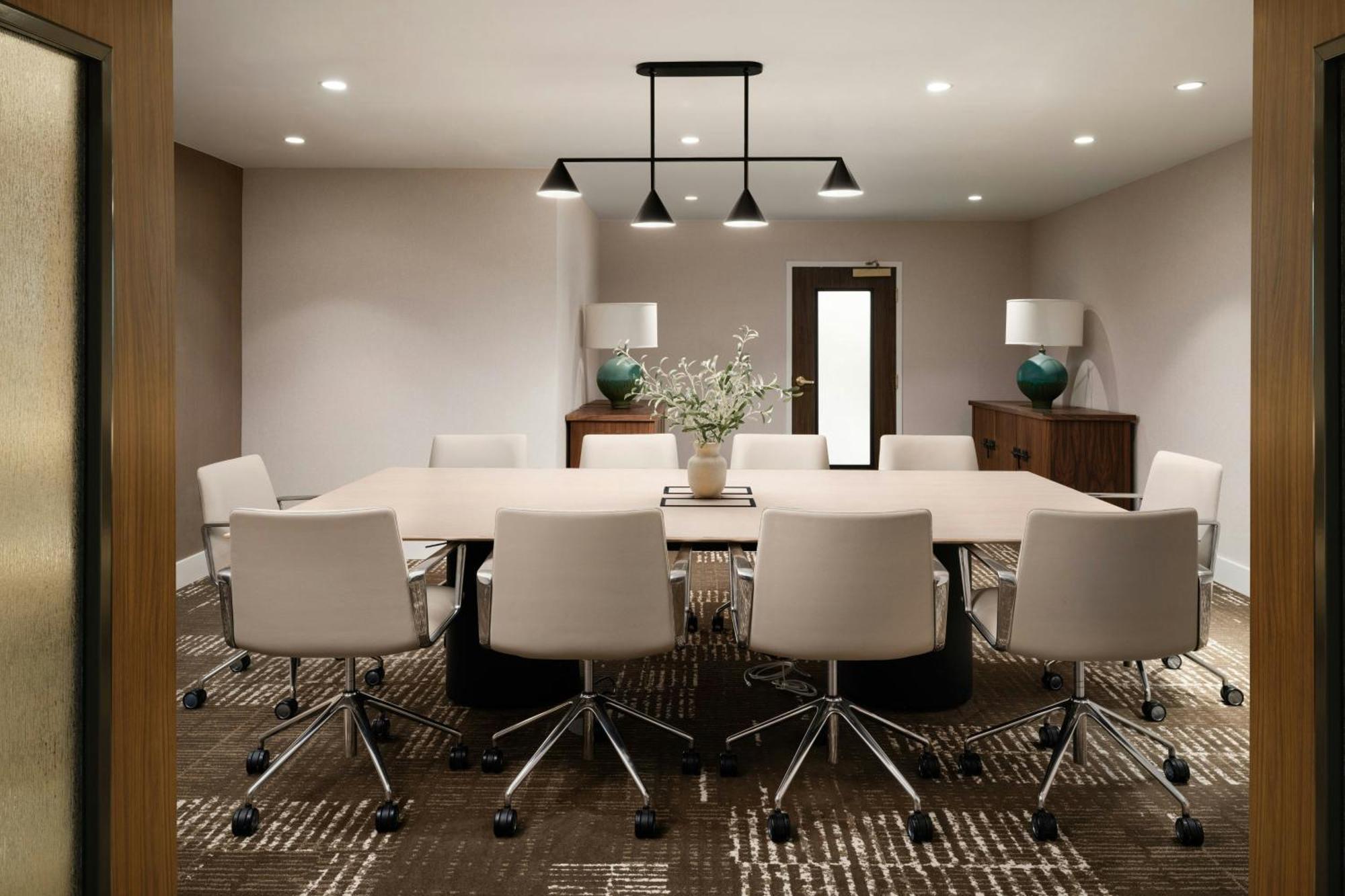 Courtyard By Marriott Los Angeles Pasadena Old Town Экстерьер фото