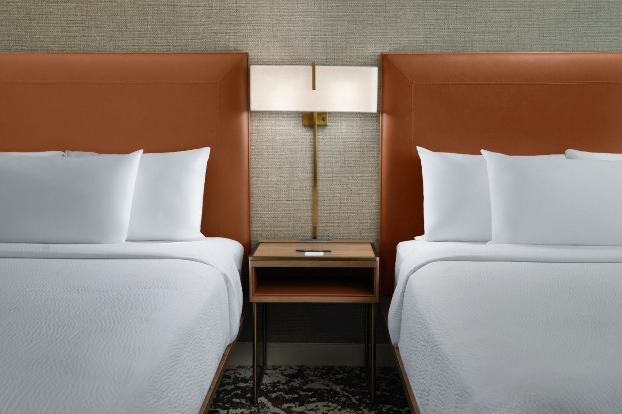 Courtyard By Marriott Los Angeles Pasadena Old Town Экстерьер фото