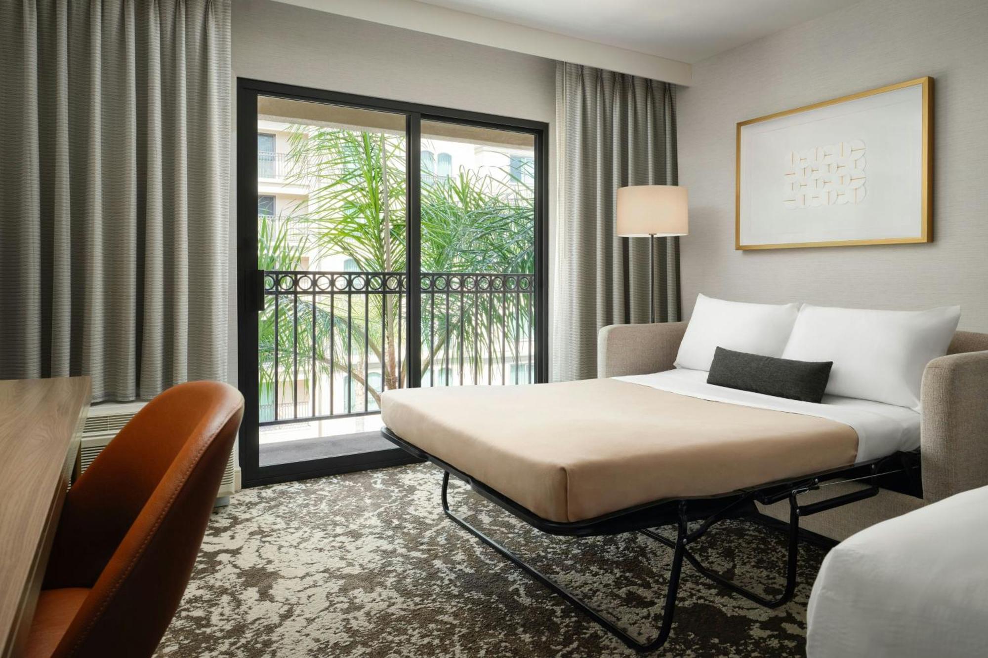 Courtyard By Marriott Los Angeles Pasadena Old Town Экстерьер фото