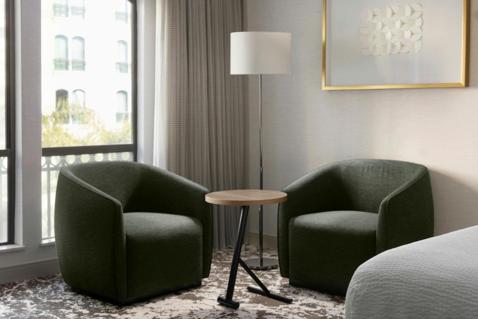 Courtyard By Marriott Los Angeles Pasadena Old Town Экстерьер фото
