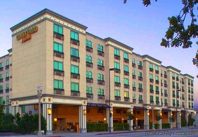 Courtyard By Marriott Los Angeles Pasadena Old Town Экстерьер фото