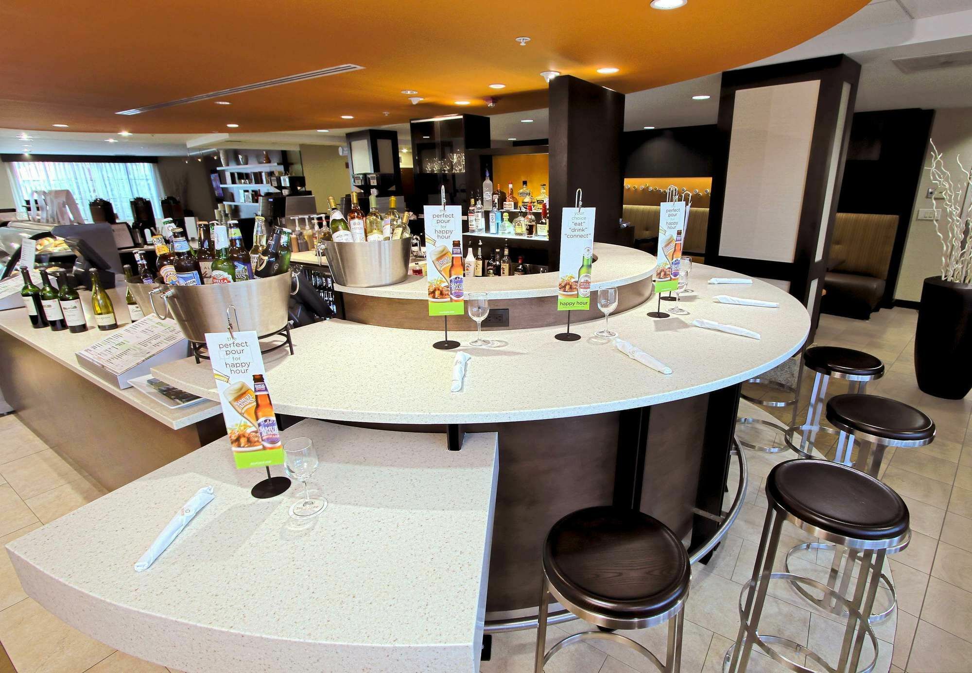 Courtyard By Marriott Los Angeles Pasadena Old Town Экстерьер фото