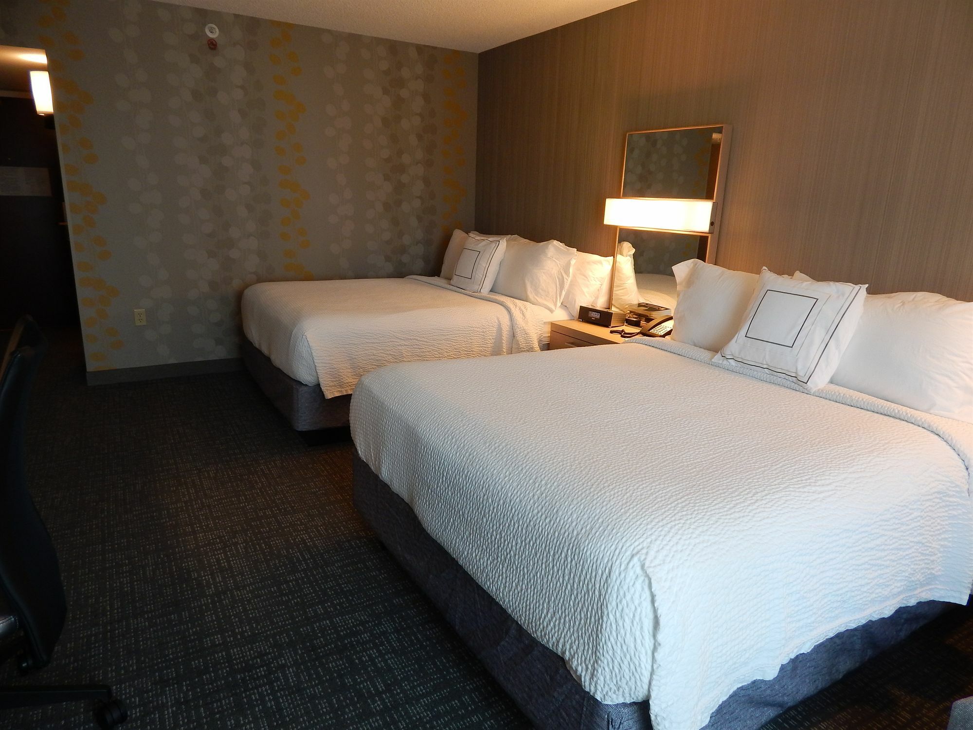 Courtyard By Marriott Los Angeles Pasadena Old Town Экстерьер фото