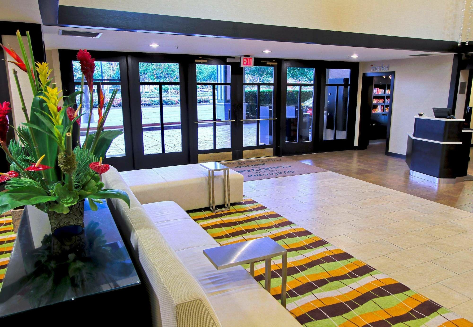 Courtyard By Marriott Los Angeles Pasadena Old Town Экстерьер фото